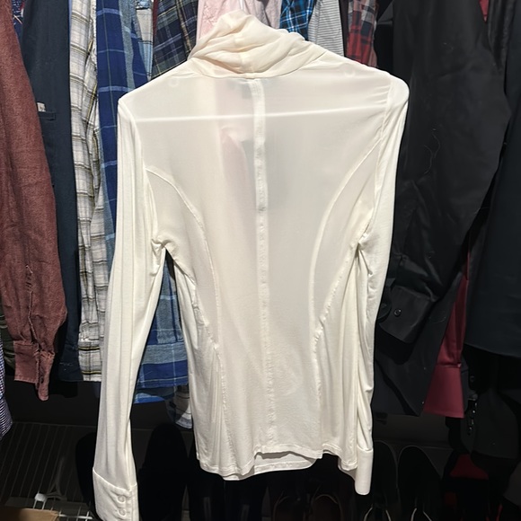 Guess by Marciano white blouse, new with tags. - Picture 4 of 5